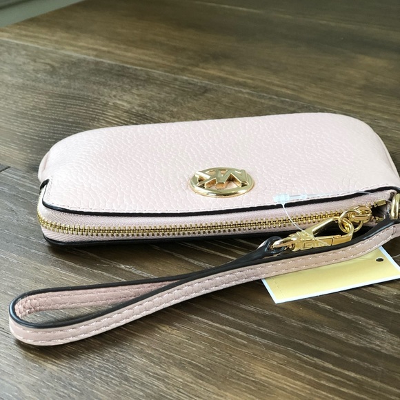 NWT Michael Kors Fulton wristlet wallet - Picture 2 of 6